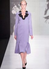 Autumn dress with an unusual neck