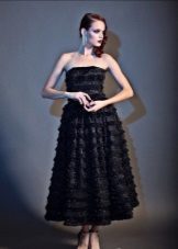 Puffy black strapless dress