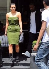 Dress in military style for women with figure type pear