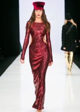 Fitted dress to the floor