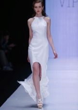 Fitted straight dress with a slit in front