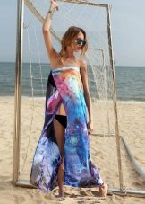 Sarong and glasses to him