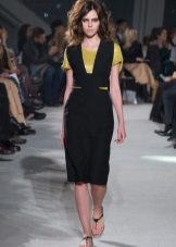 T-shirt for black dress