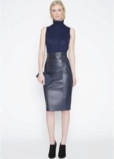 What to wear with a leather pencil skirt