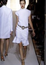 belt to white short dress