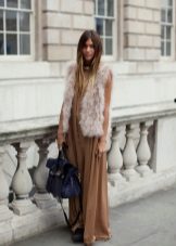 Vest to beige dress-case