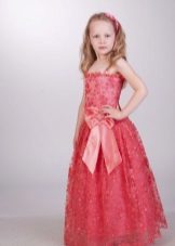 Graduation dress in kindergarten red to the floor