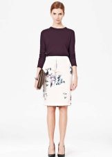 Flowery pencil skirt