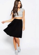 Skirt sun and skinny top