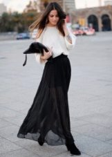 Long black half skirt - evening look