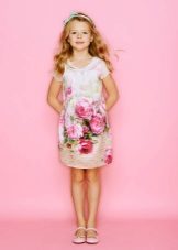 Summer dress for a girl of 5 years for every day