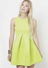 Short lime dress with high waist
