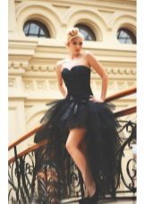 Skirt a pack of tulle with a train