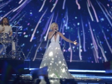 Polina Gagarina's luminous dress at Eurovision 2015