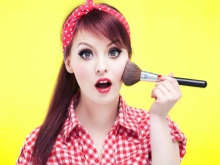 Rockabilly casual makeup