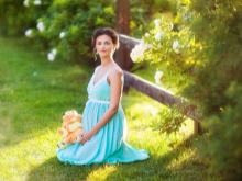 Photoshoot pregnant in the park