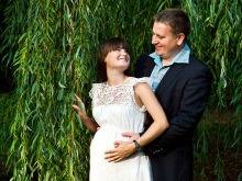 Dress with short sleeves for pregnant women