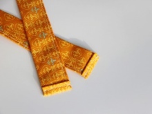 straps on the dress for the girl