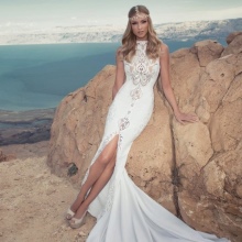Zoog Bridal Wedding Dress with Cutout
