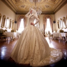 Muslim fluffy embroidered wedding dress