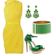 Green accessories to the yellow dress
