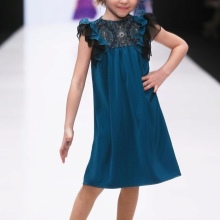 New Year's dress trapeze for the girl