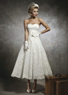 Wedding dress short with a long skirt