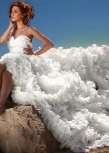 Elegant wedding dress made of paper