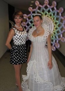 Wedding dress from balloons