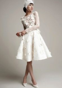 Original headdress for a wedding dress