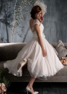 Summer fluffy short wedding dress