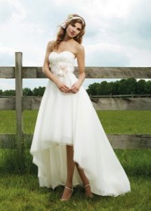 Summer short wedding dress in front, long back