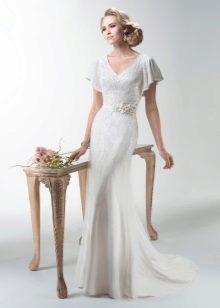 Wedding dress straight with a sleeve bell