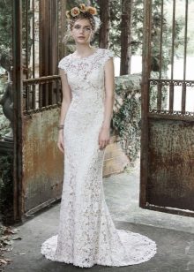Closed Lace Straight Wedding Dress