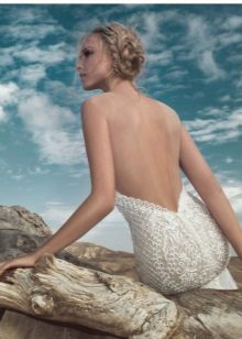 Cut-out back in a wedding dress