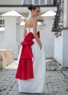 Wedding dress with a bow tied at the back