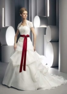 Wedding dress with a thin belt and bow
