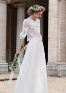Classic simple wedding dress
