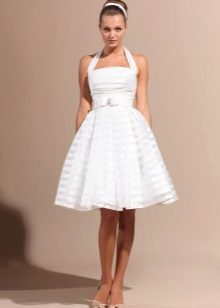 Maternity wedding dress in retro style