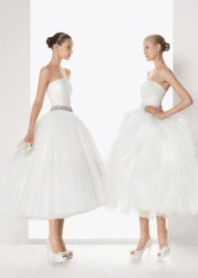 Wedding dress with a fluffy skirt short