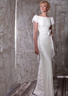 Wedding straight dress with lace sleeves