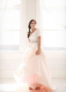 Modest wedding dress with sleeves