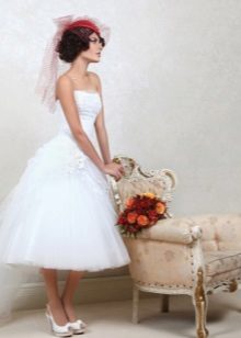 Wedding dress with midi veil