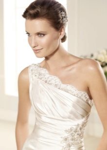 Wedding dress in the Greek style with openwork