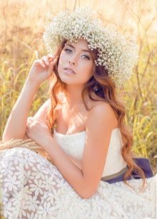 Wedding dress in rustic style from Vesssna lace