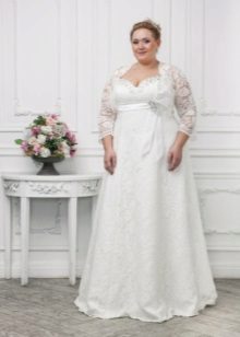 Wedding dress for complete with a bolero