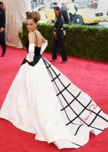 Evening dress from Oscar de la Renta