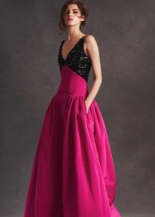 Evening dress with lace top by Oscar de la Renta