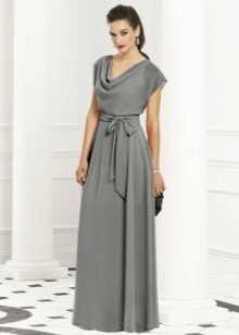 Evening dress for mom to the wedding of her son to the floor