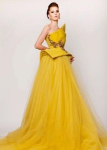 Fluffy evening dress yellow chiffon